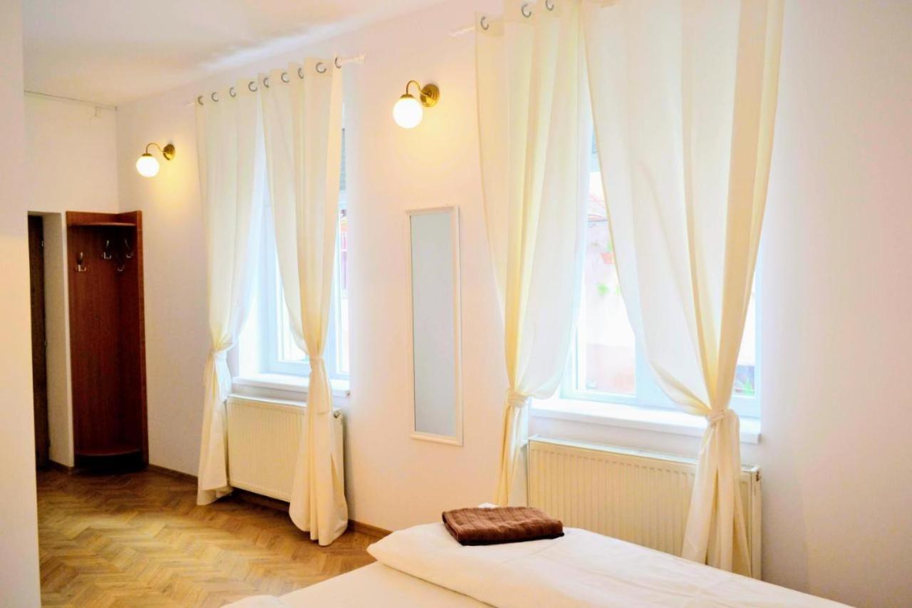 Twins Boutique Korsy Lejlighed Sibiu Eksteriør billede
